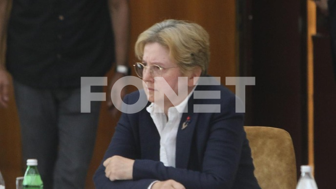 Dolovac zadržava uticaj